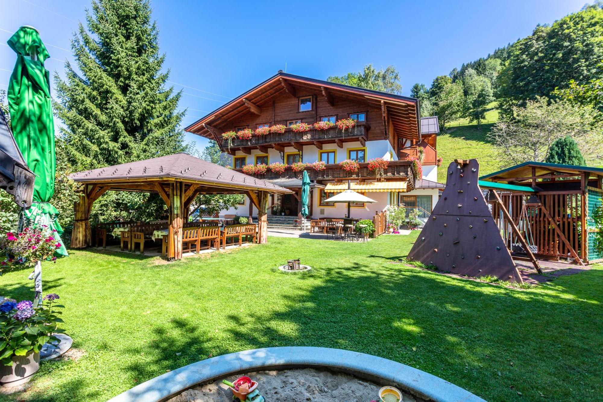 Hotel - Pension Oetzmooshof Sankt Johann im Pongau Exterior photo